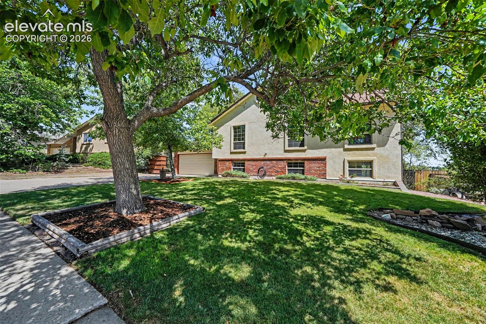 2910 Mirage Drive, photo 4