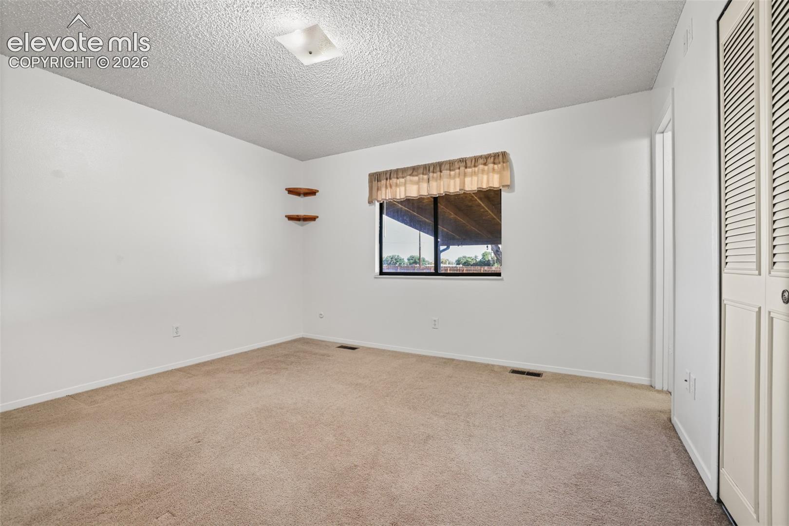 Listing photo 12 for 2021 Zinno Boulevard