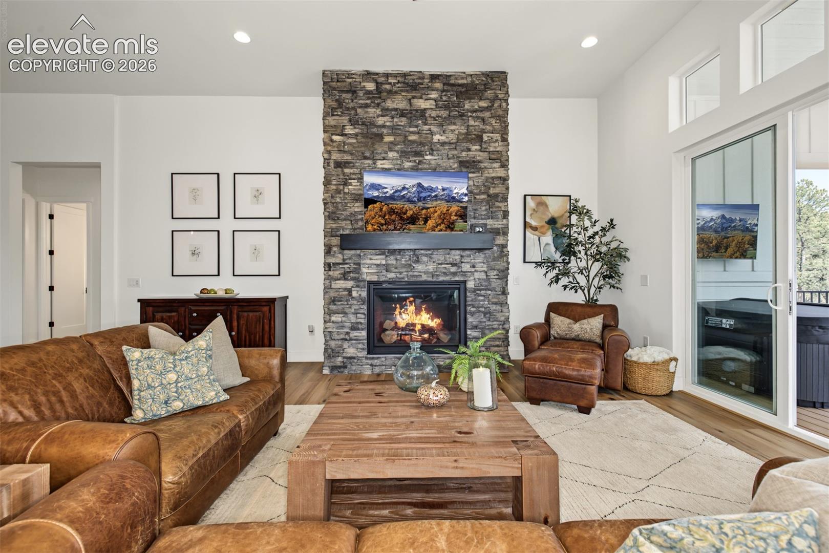 Listing photo 10 for 16349 Treetop Glory Court