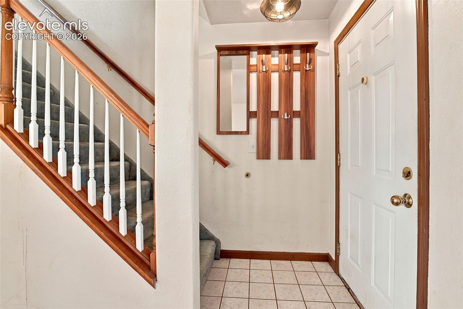 Listing photo 5 for 1040 Red Brooke Drive