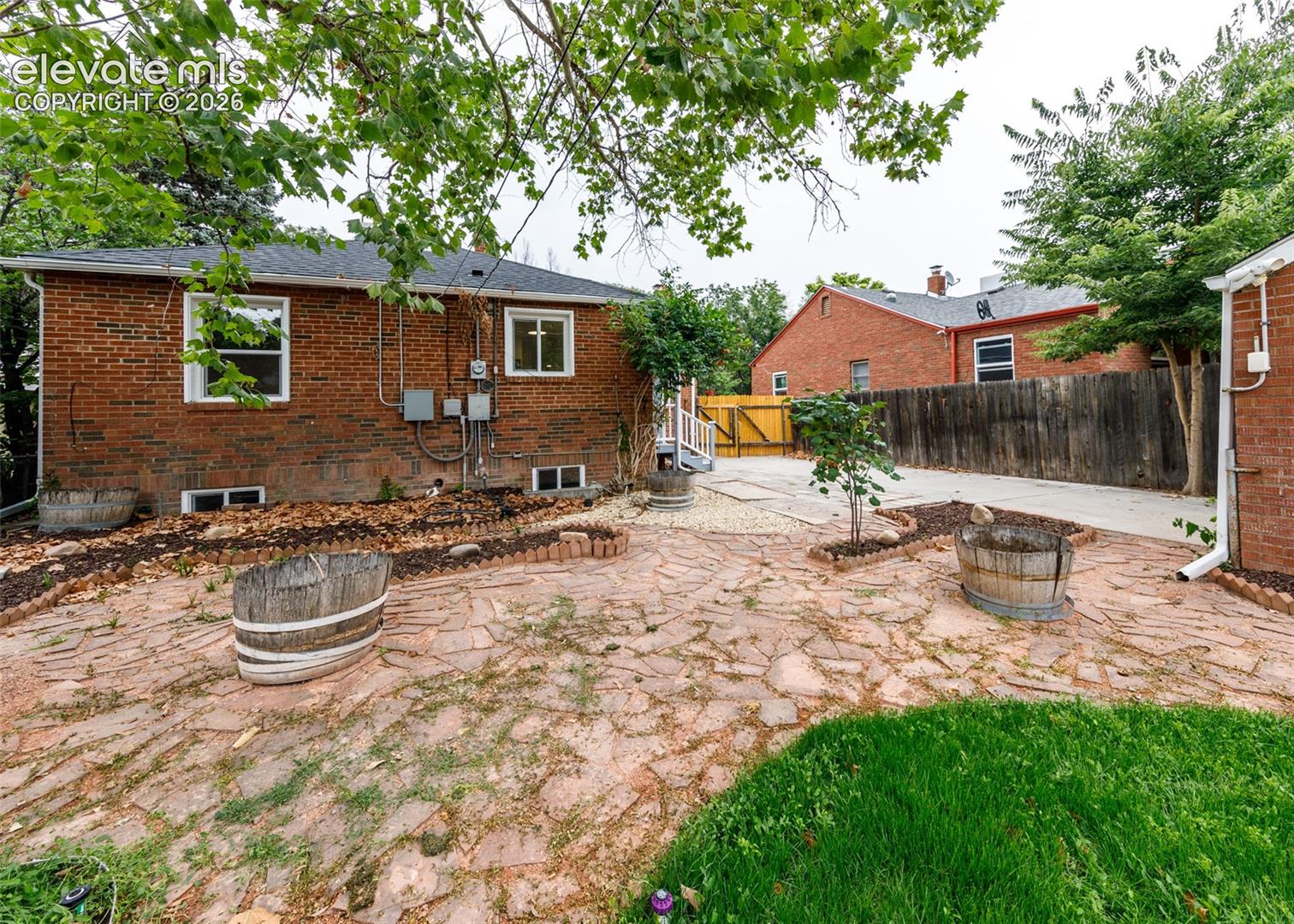 Listing photo 46 for 1306 W Abriendo Avenue
