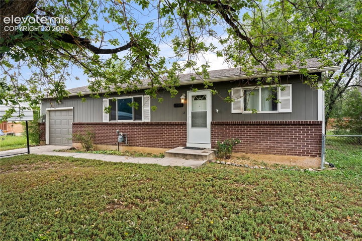 1120 Maxwell Street — listing photo