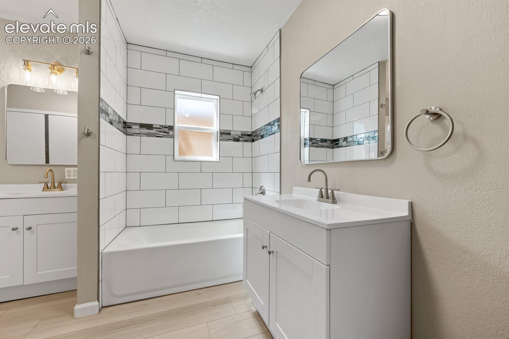 Listing photo 13 for 2102 W 29th Street