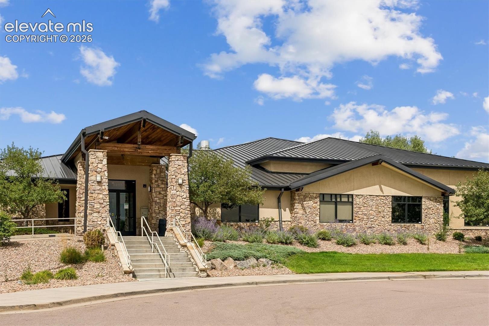 Listing photo 33 for 7765 Midnight Road