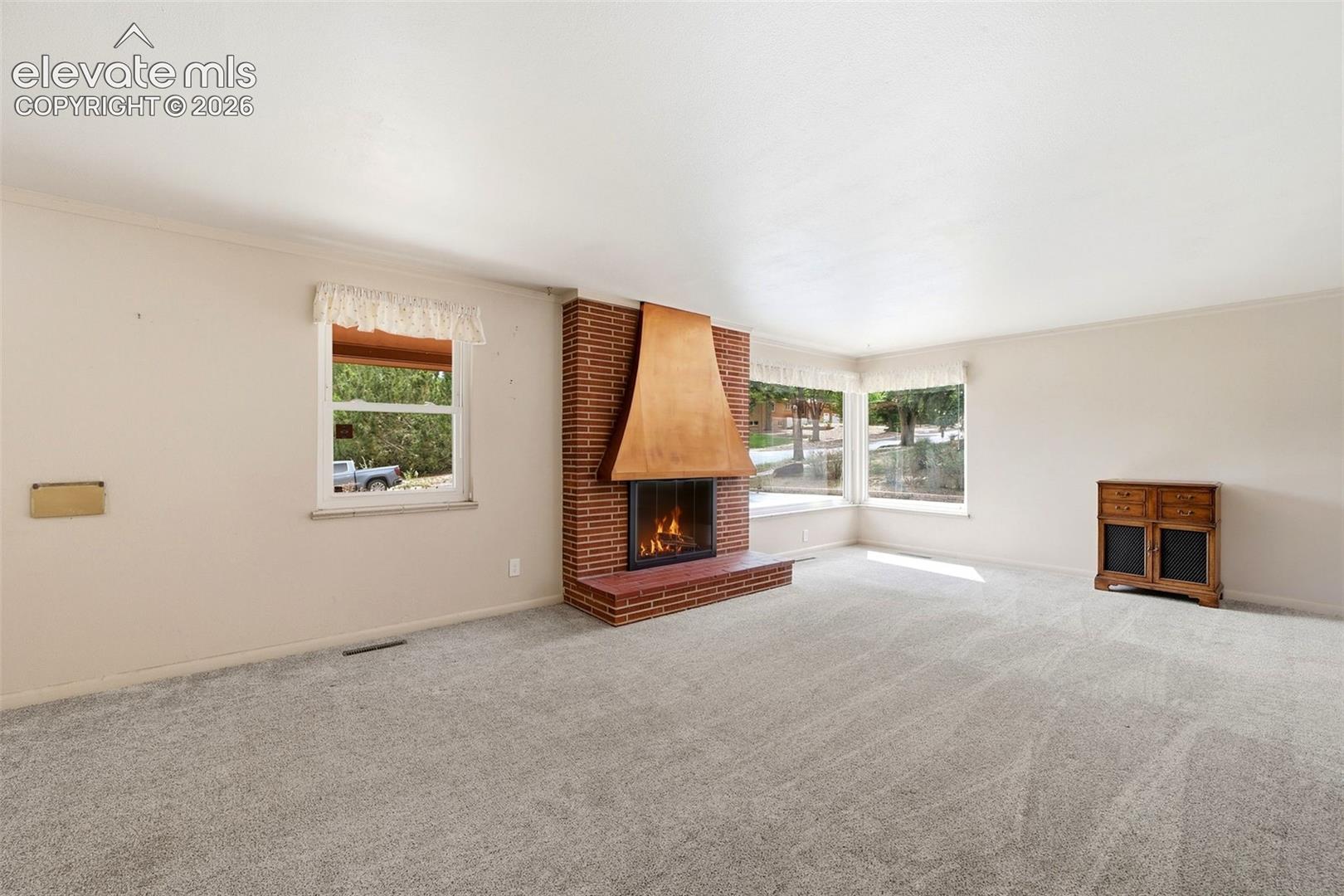 Listing photo 7 for 1406 Iowa Avenue