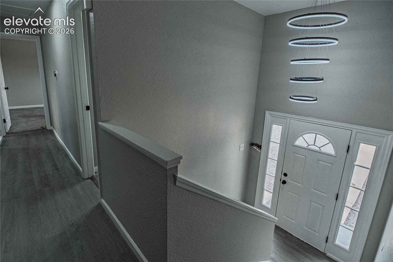 Listing photo 9 for 3816 Devonshire Lane