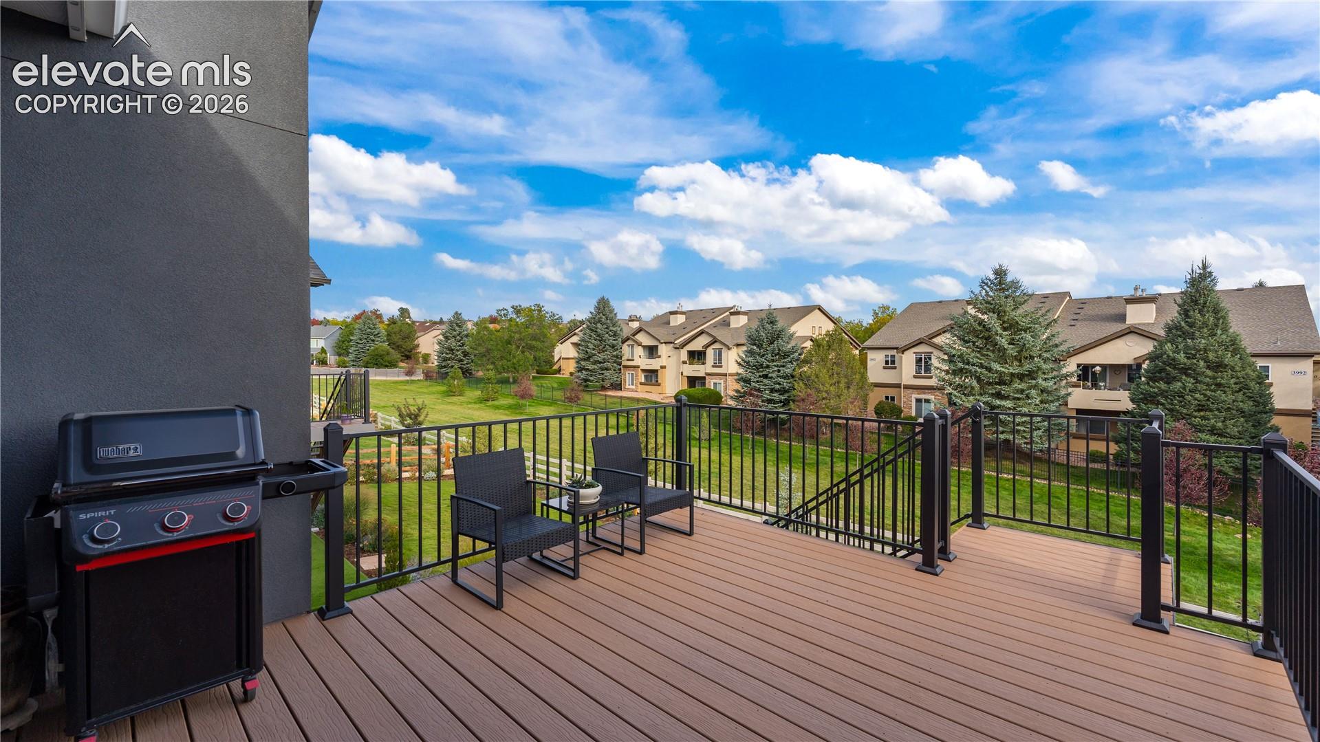 Listing photo 13 for 6575 Vistancia Avenue