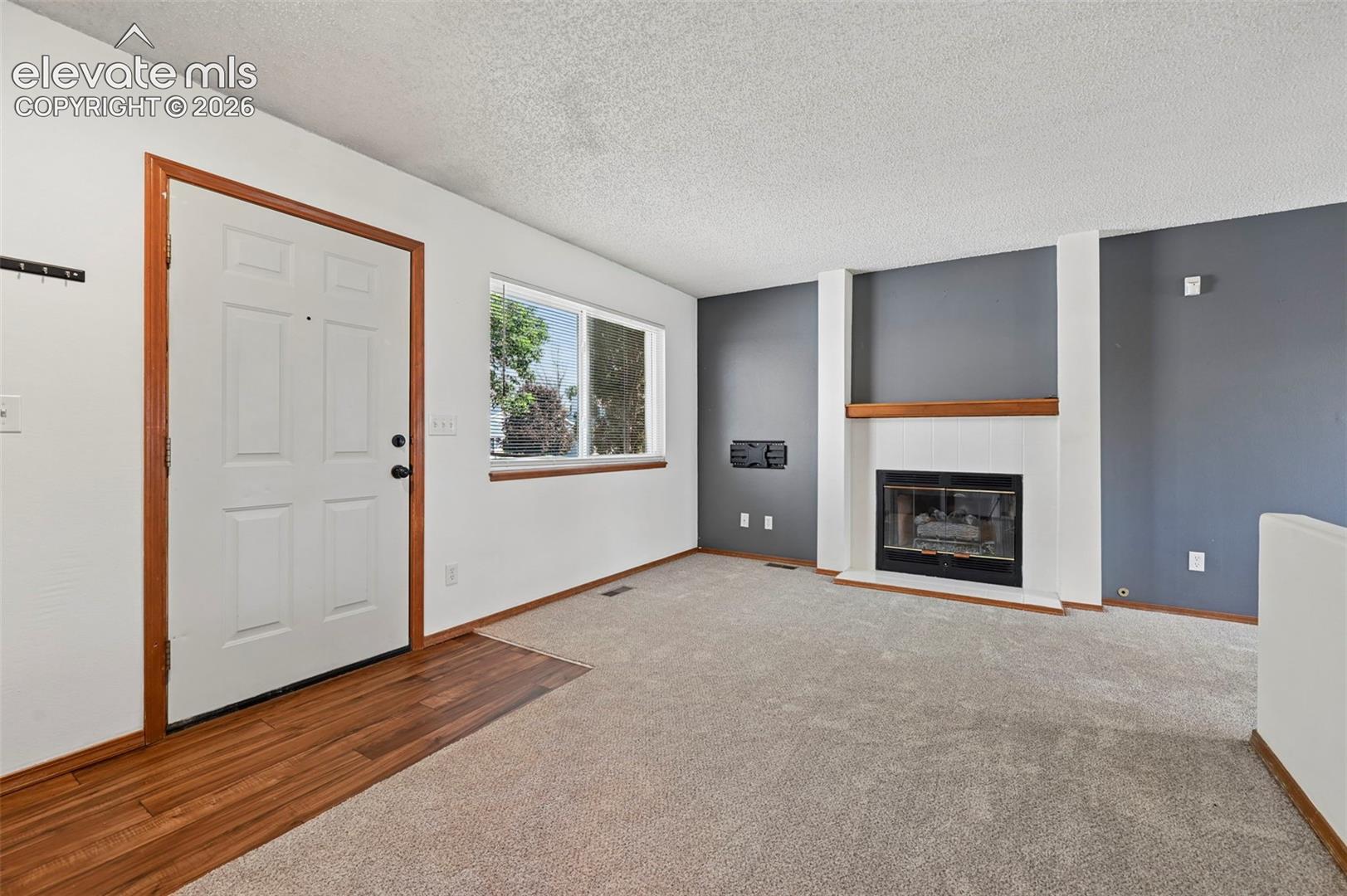 Listing photo 2 for 5079 Stillwater Drive