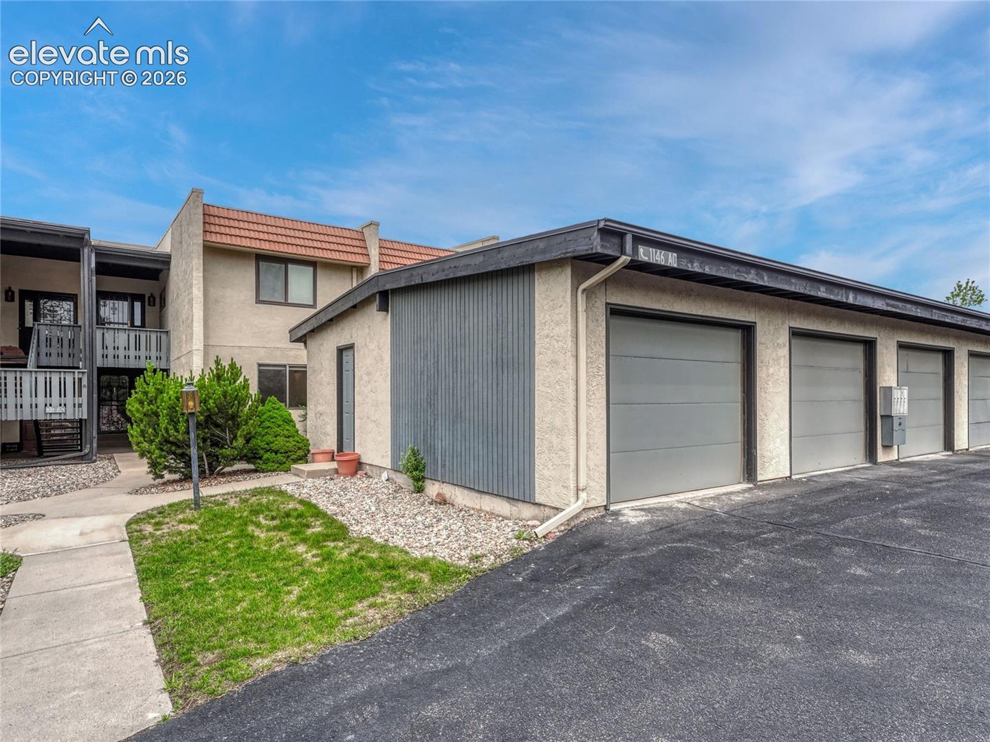 1146 Fontmore Road
