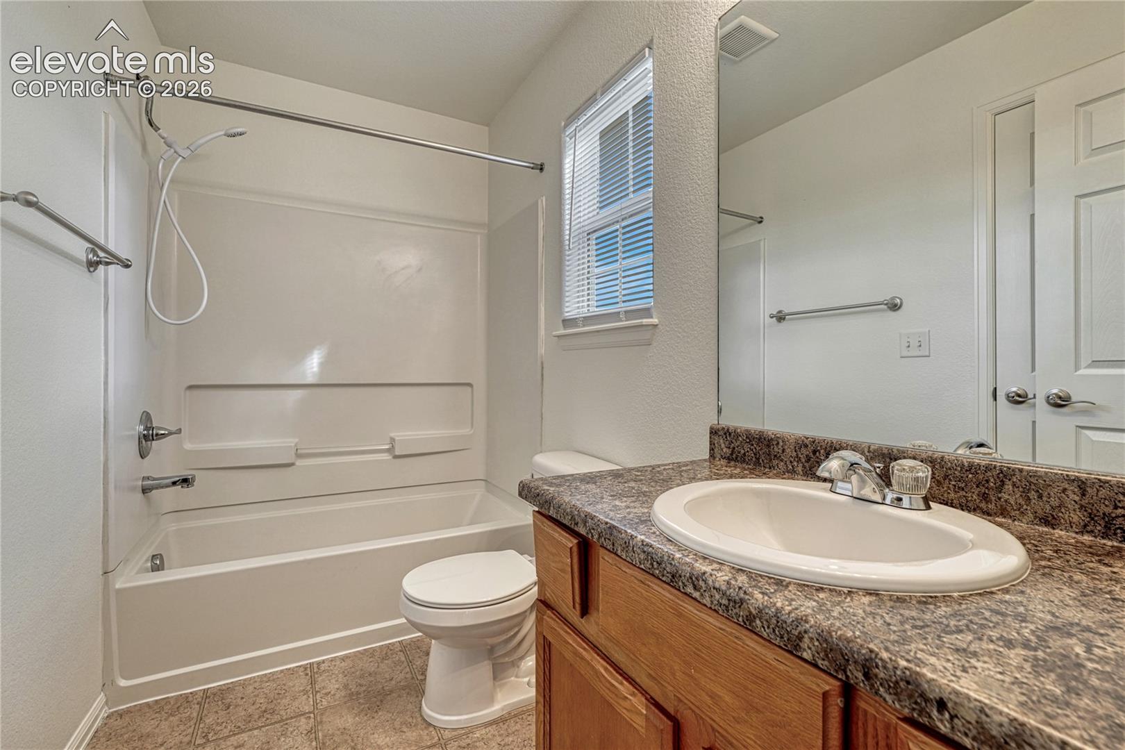 Listing photo 22 for 6020 Dancing Sun Way