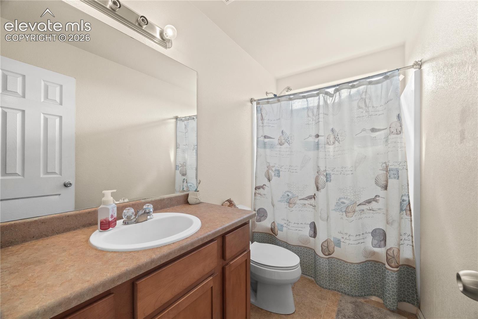 7569 Chenoa Court, photo 28