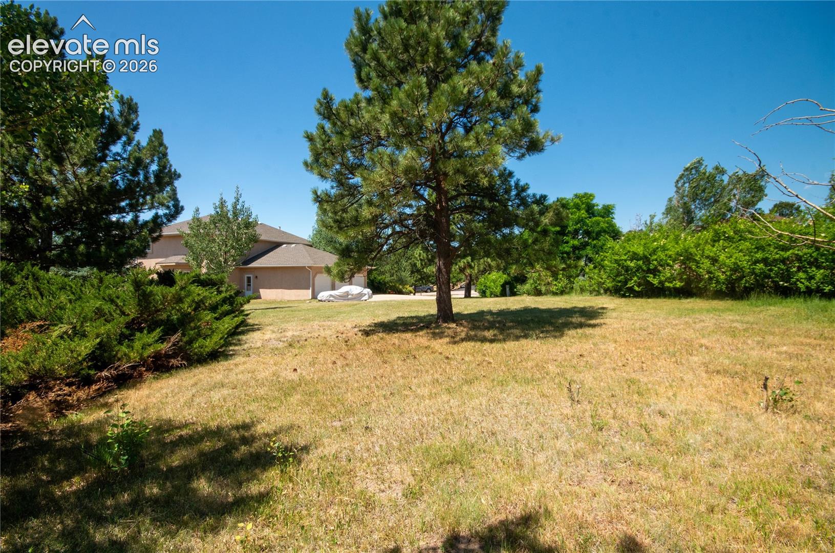 Listing photo 49 for 19558 Fox Trail Way