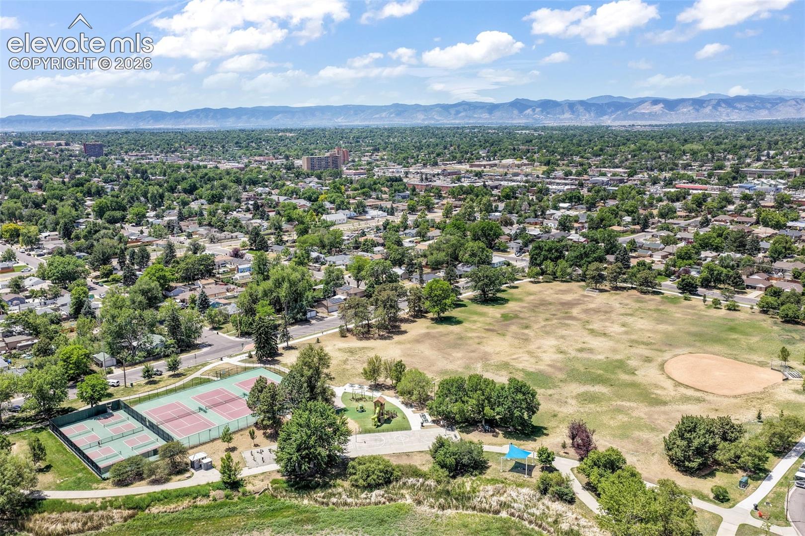 Listing photo 47 for 920 S Canosa Court