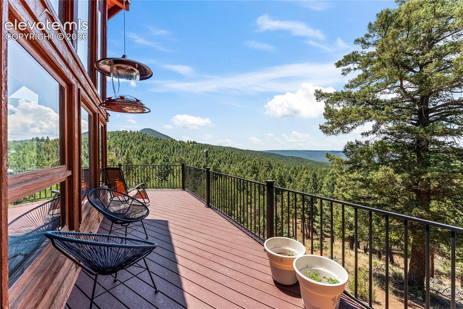 Listing photo 33 for 102 Douglas Fir Lane