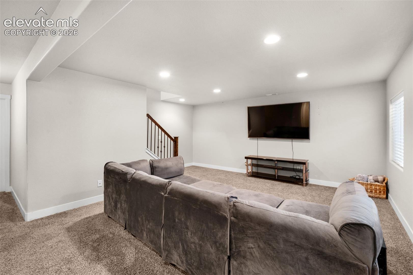 Listing photo 33 for 7437 Bigtooth Maple Drive