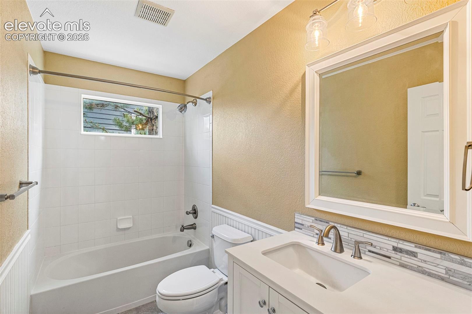Listing photo 25 for 3465 Fantasy Place