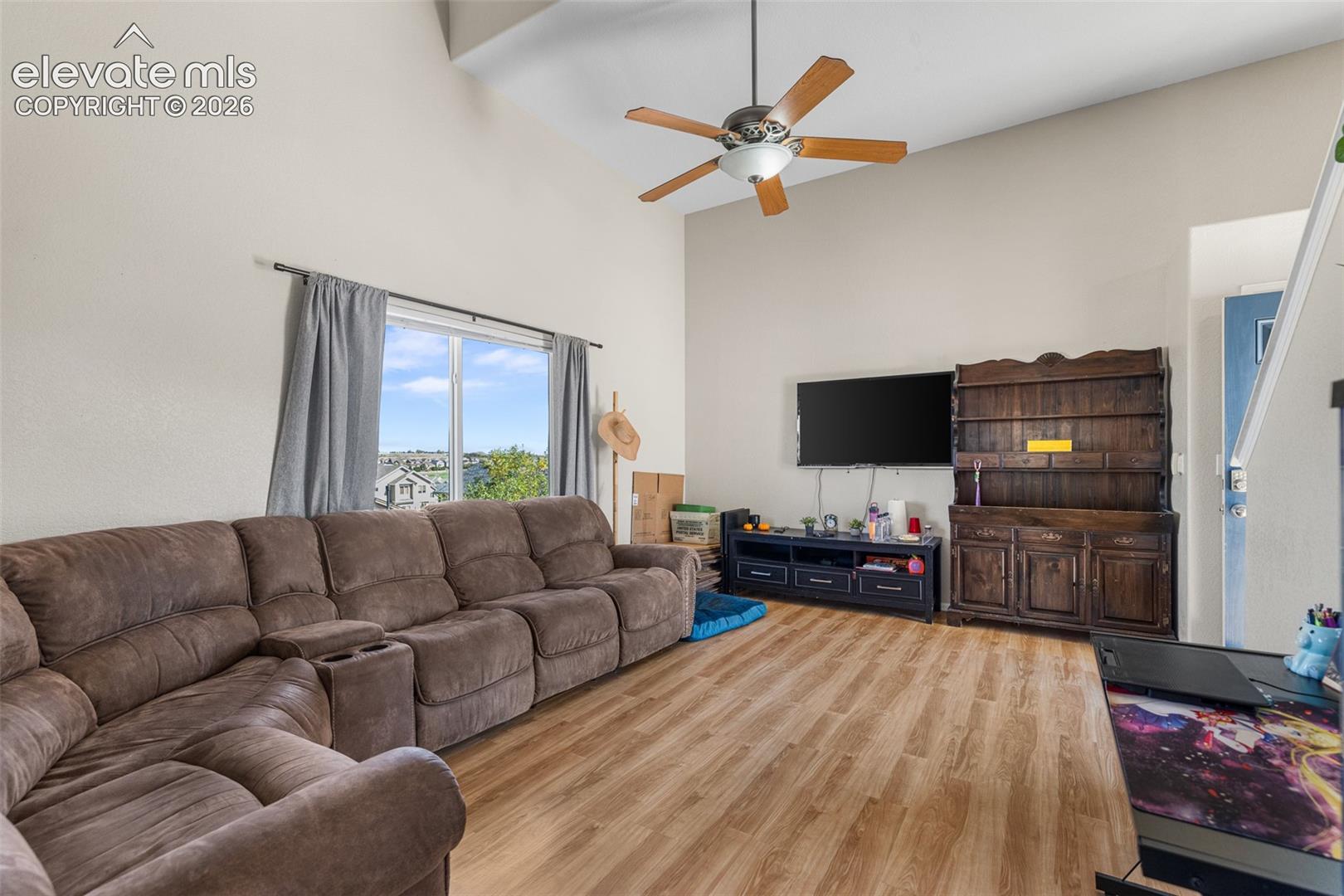Listing photo 4 for 7478 Bentwater Drive