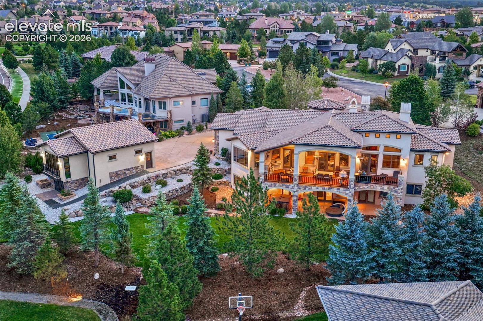 Listing photo 7 for 2217 Rainbows End Point