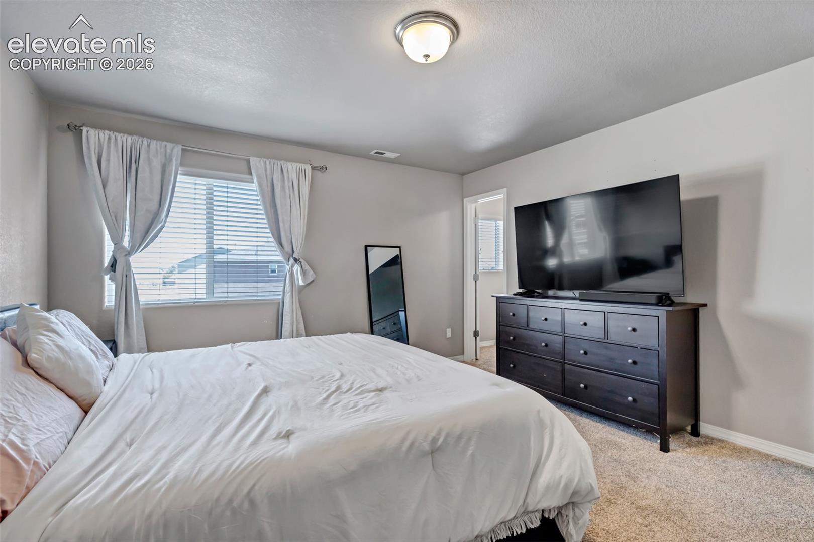 Listing photo 20 for 7548 Benecia Drive
