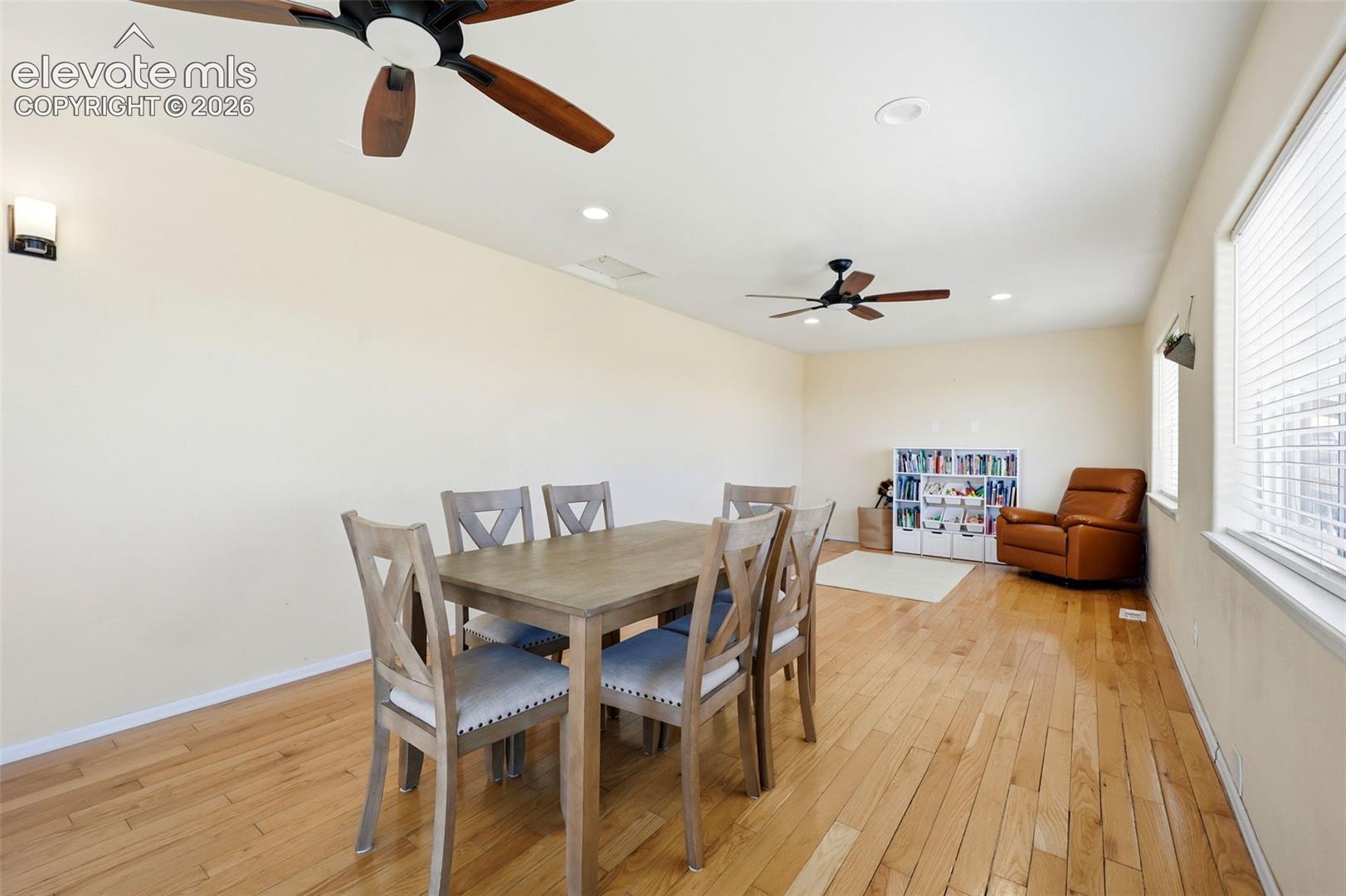 Listing photo 16 for 1218 E Onizuka Lane