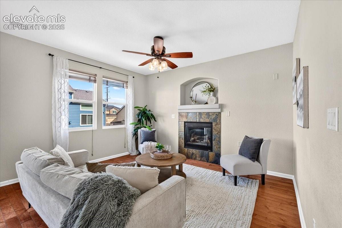 Listing photo 12 for 2409 Capital Drive