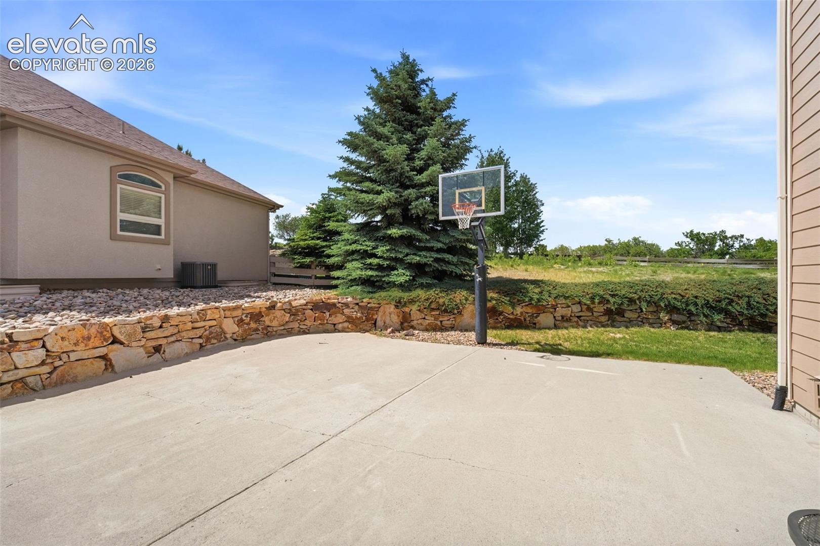 1630 Oakmont Drive, photo 32