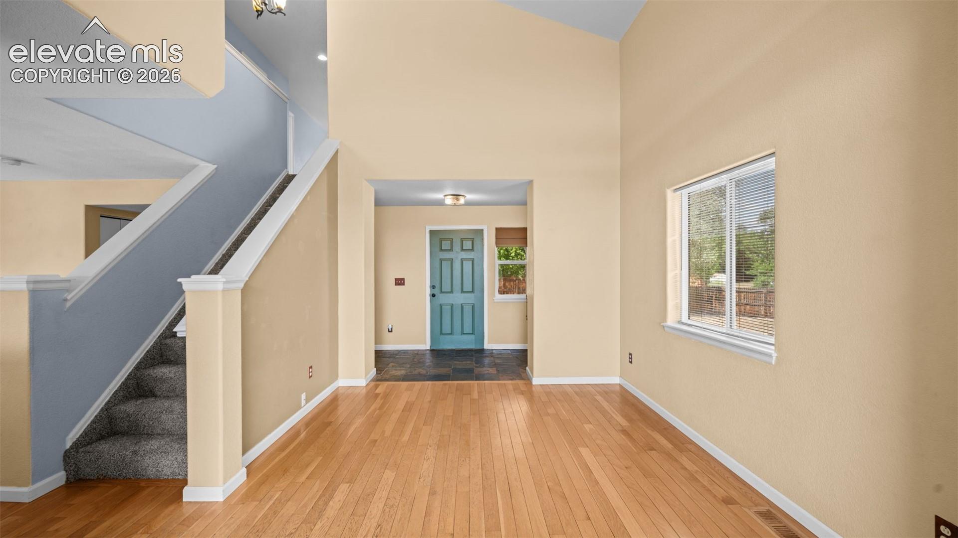 Listing photo 8 for 5216 Arroyo Street
