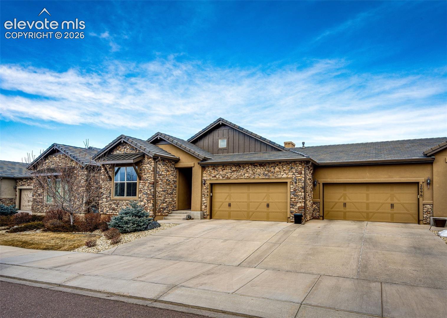 2086 Villa Creek Circle