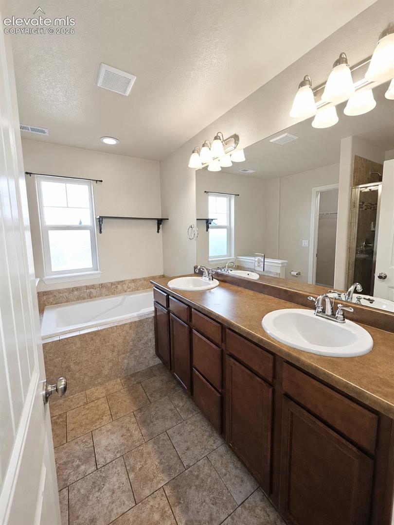 Listing photo 16 for 12029 Eagle Crest Court