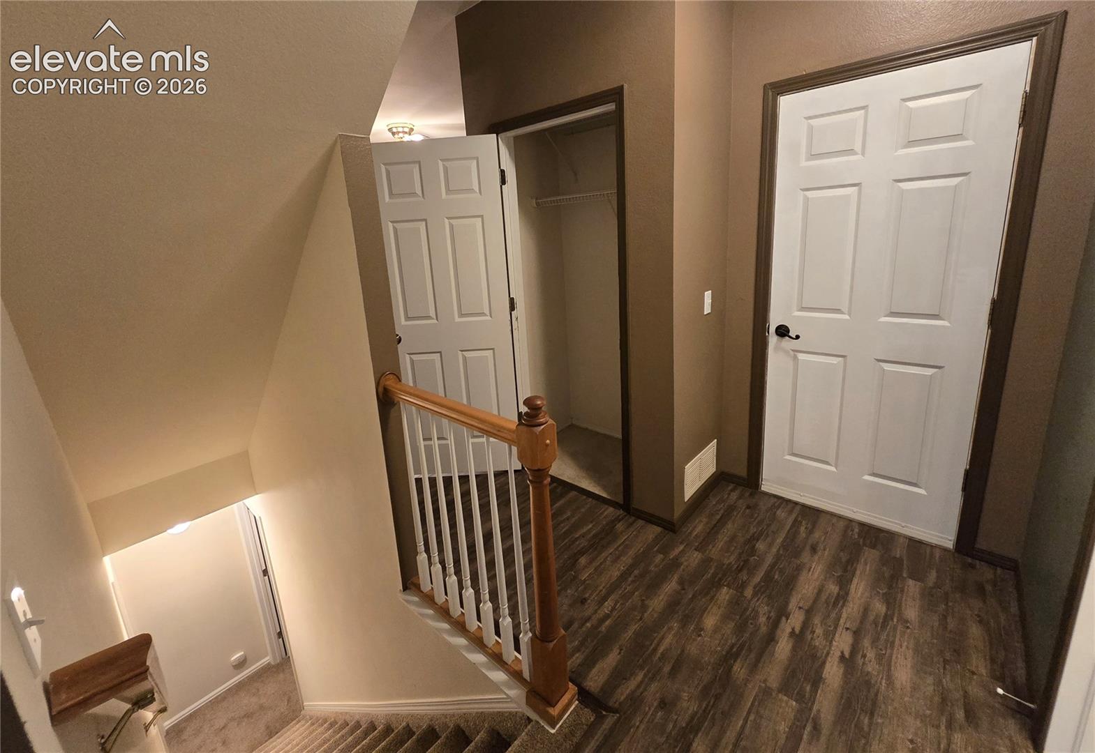 Listing photo 18 for 8059 Oliver Road