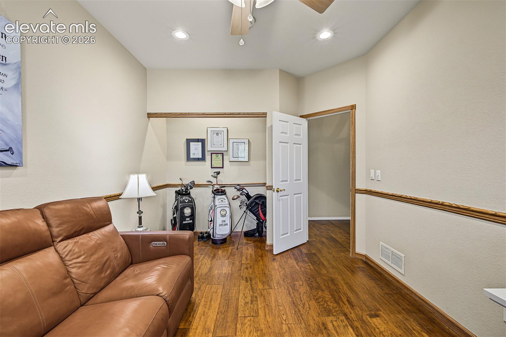 Listing photo 26 for 3530 Twisted Oak Circle
