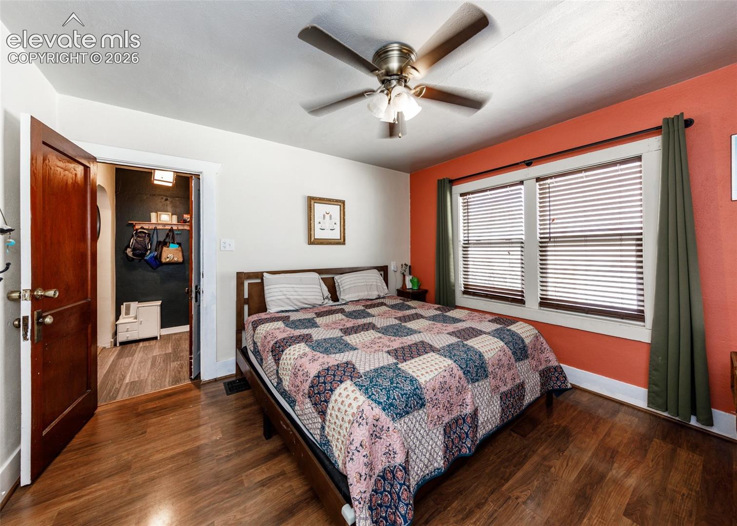 Listing photo 17 for 2035 Pine Street