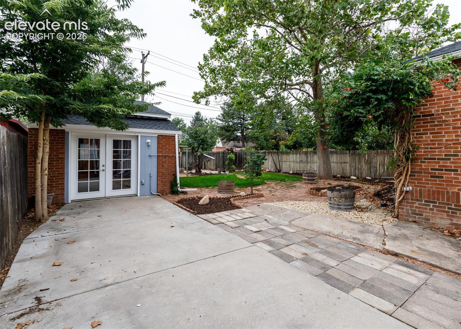 Listing photo 45 for 1306 W Abriendo Avenue