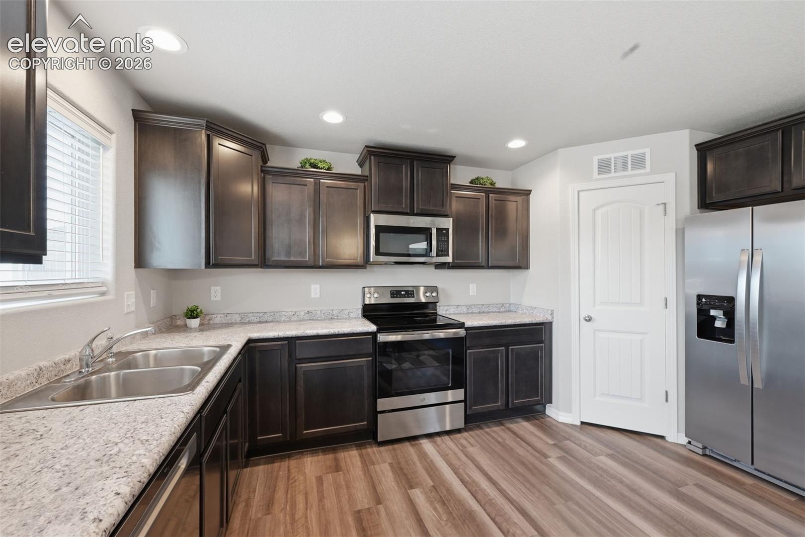 Listing photo 22 for 4652 Amazonite Drive