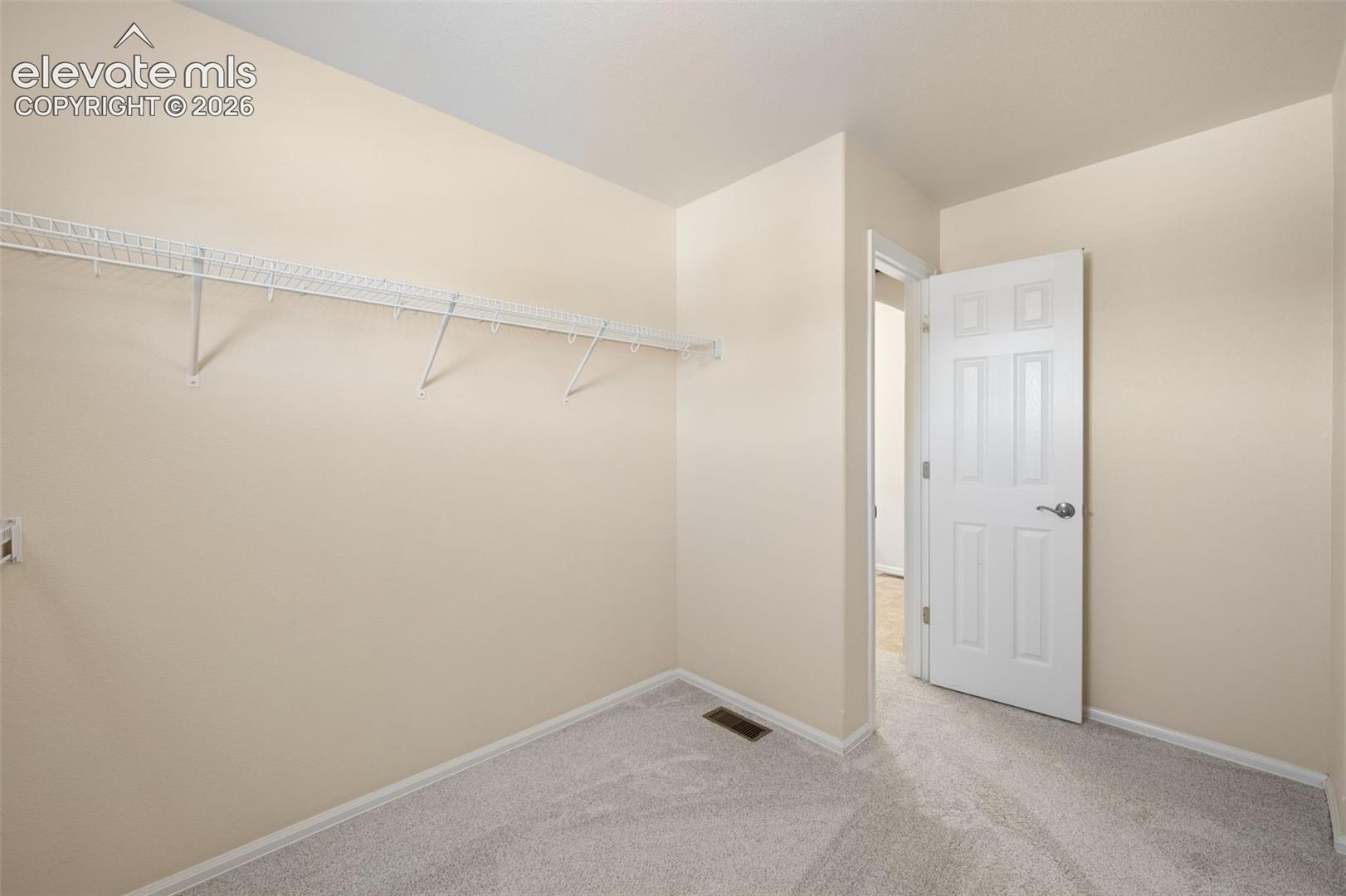 Listing photo 14 for 7589 Chenoa Court