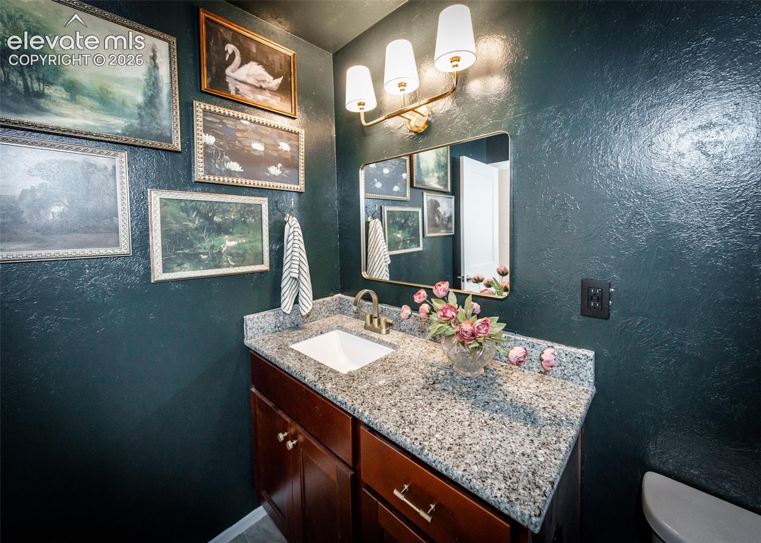 Listing photo 27 for 418 Eudora Street