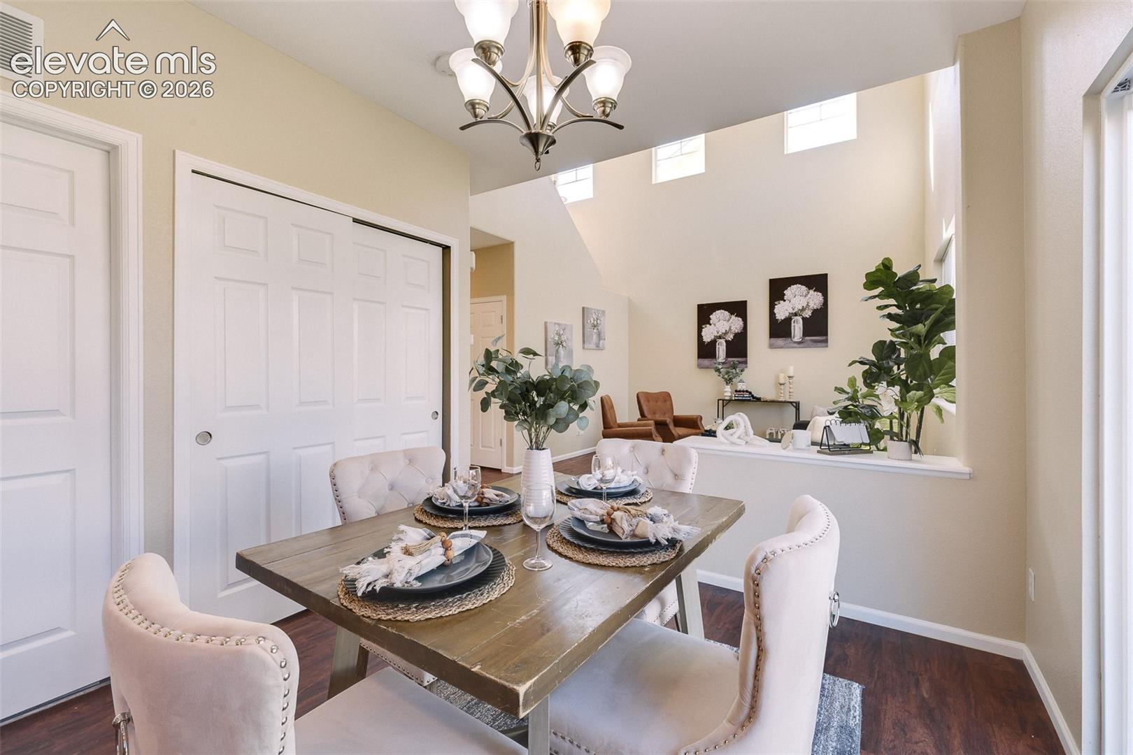 Listing photo 7 for 7752 Blue Vail Way