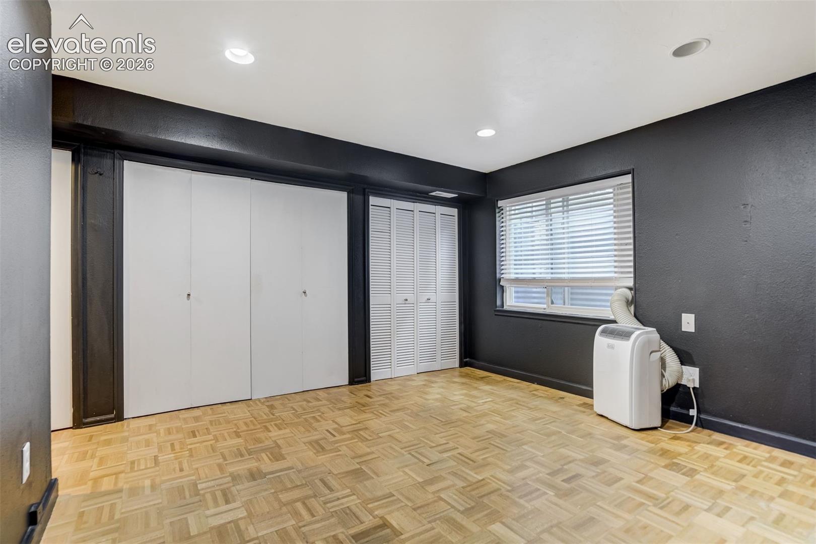 8295 Candon Drive, photo 33