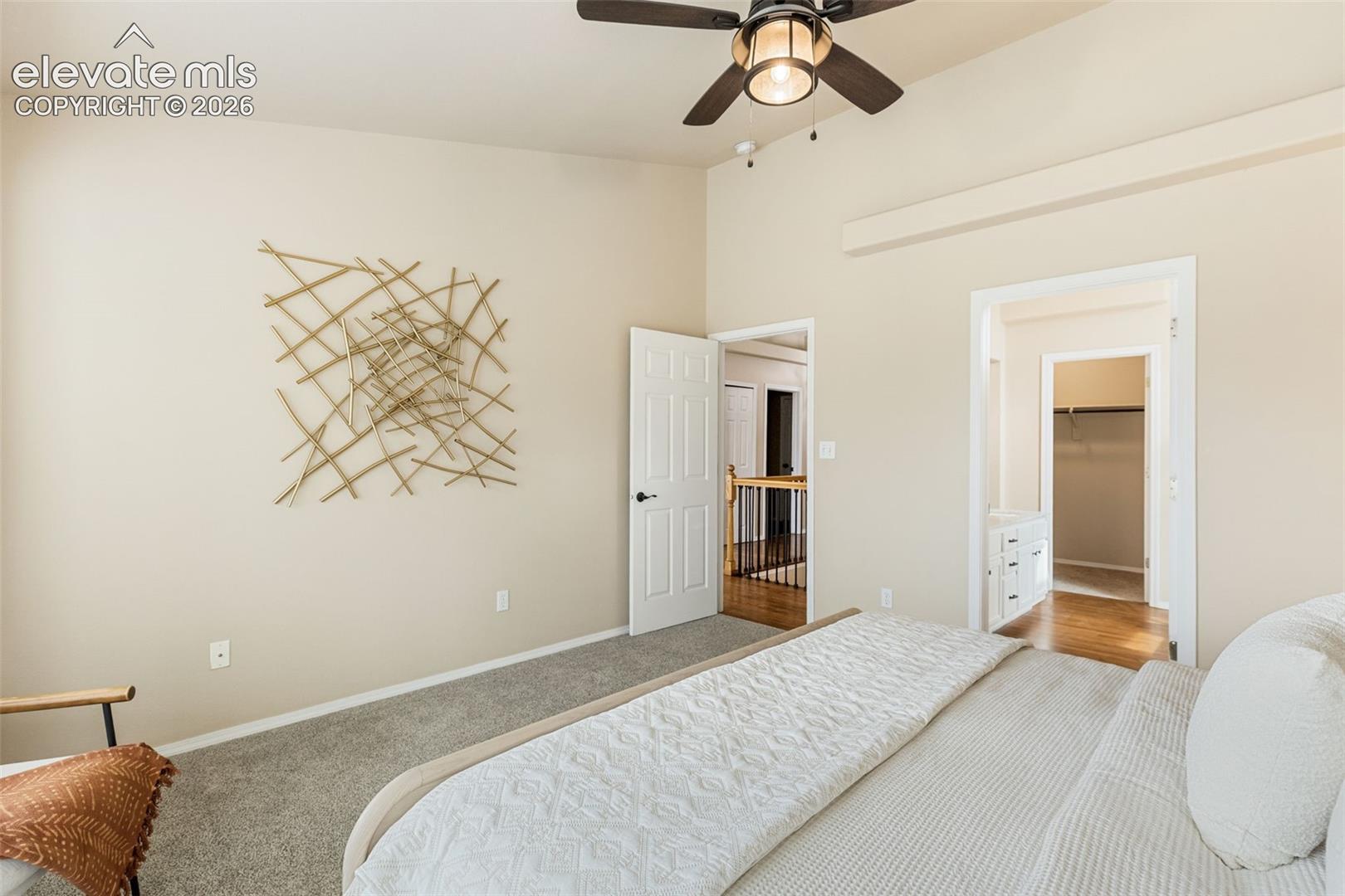 Listing photo 14 for 6689 Showhorse Court