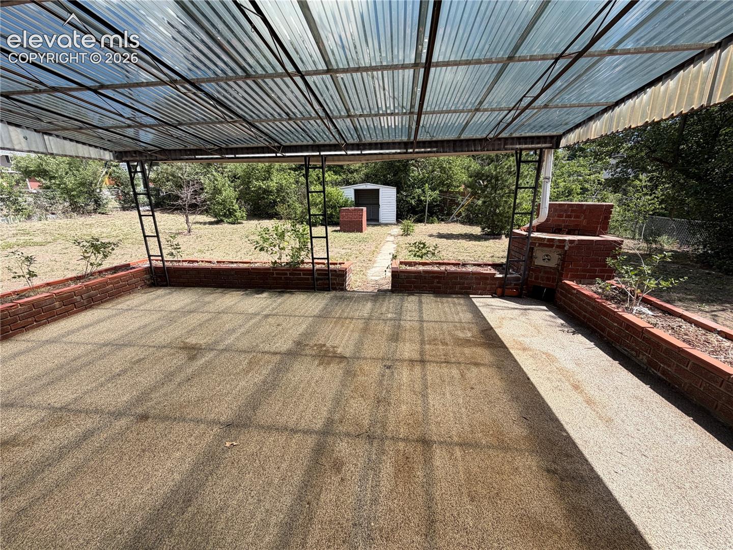 Listing photo 22 for 2239 Drakestone Drive