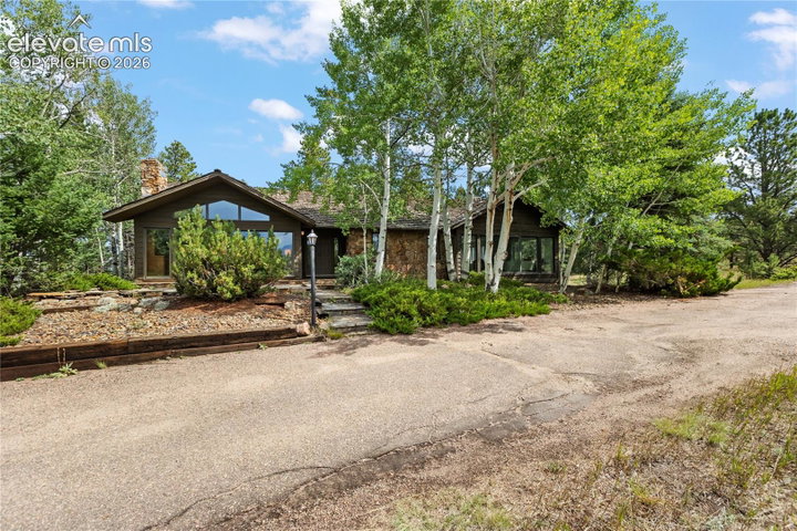 580 Mills Ranch Road — listing photo