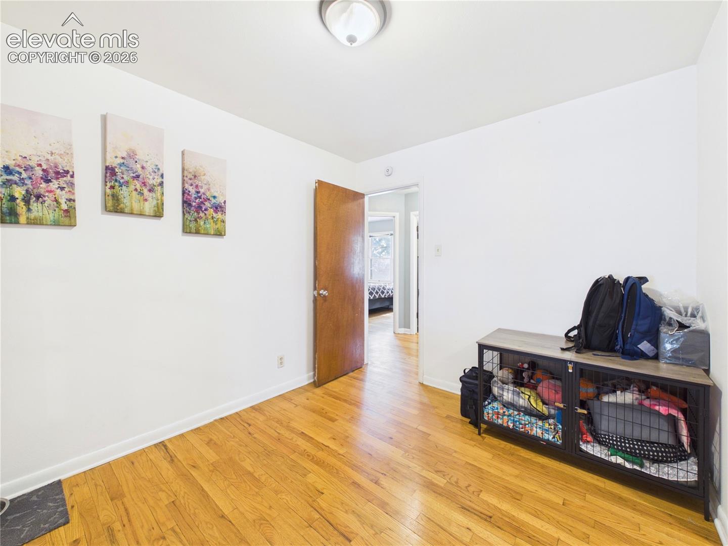 Listing photo 15 for 1615 Englewood Drive