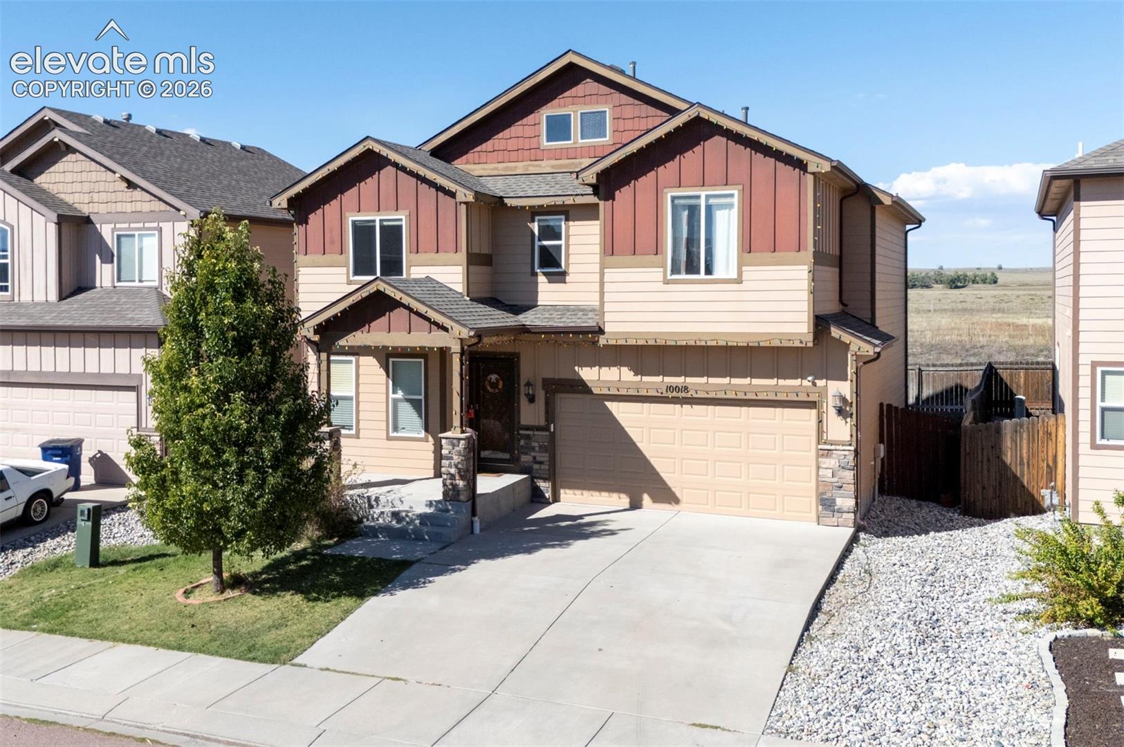 Listing photo 2 for 10018 Silver Stirrup Drive