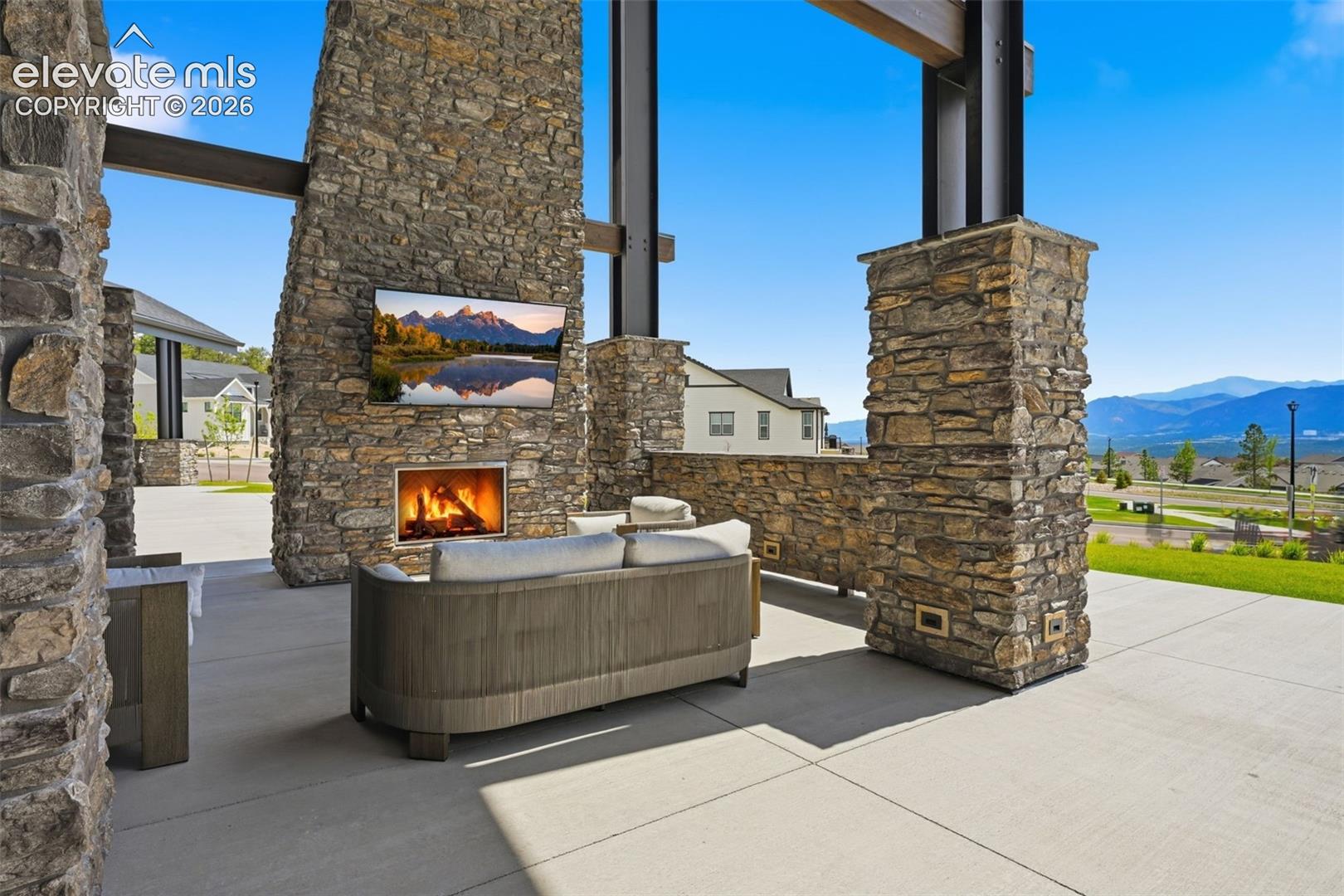 Listing photo 44 for 16300 Monument Rock Court