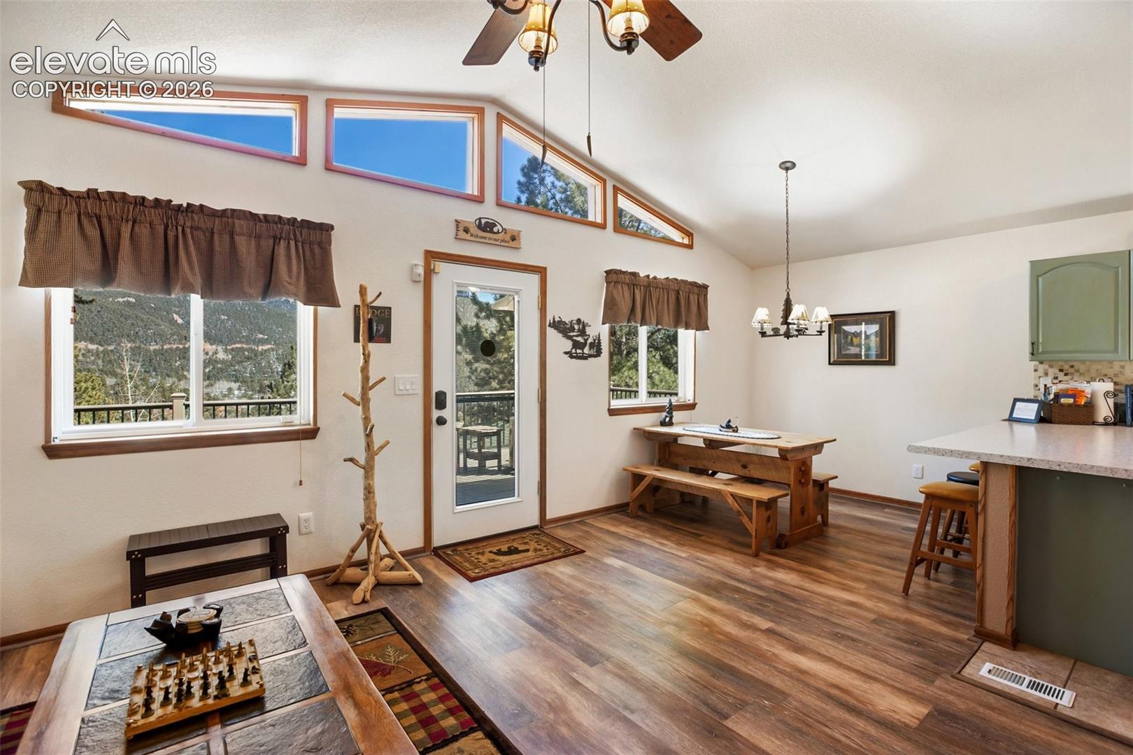 Listing photo 15 for 493 Horseshoe Drive