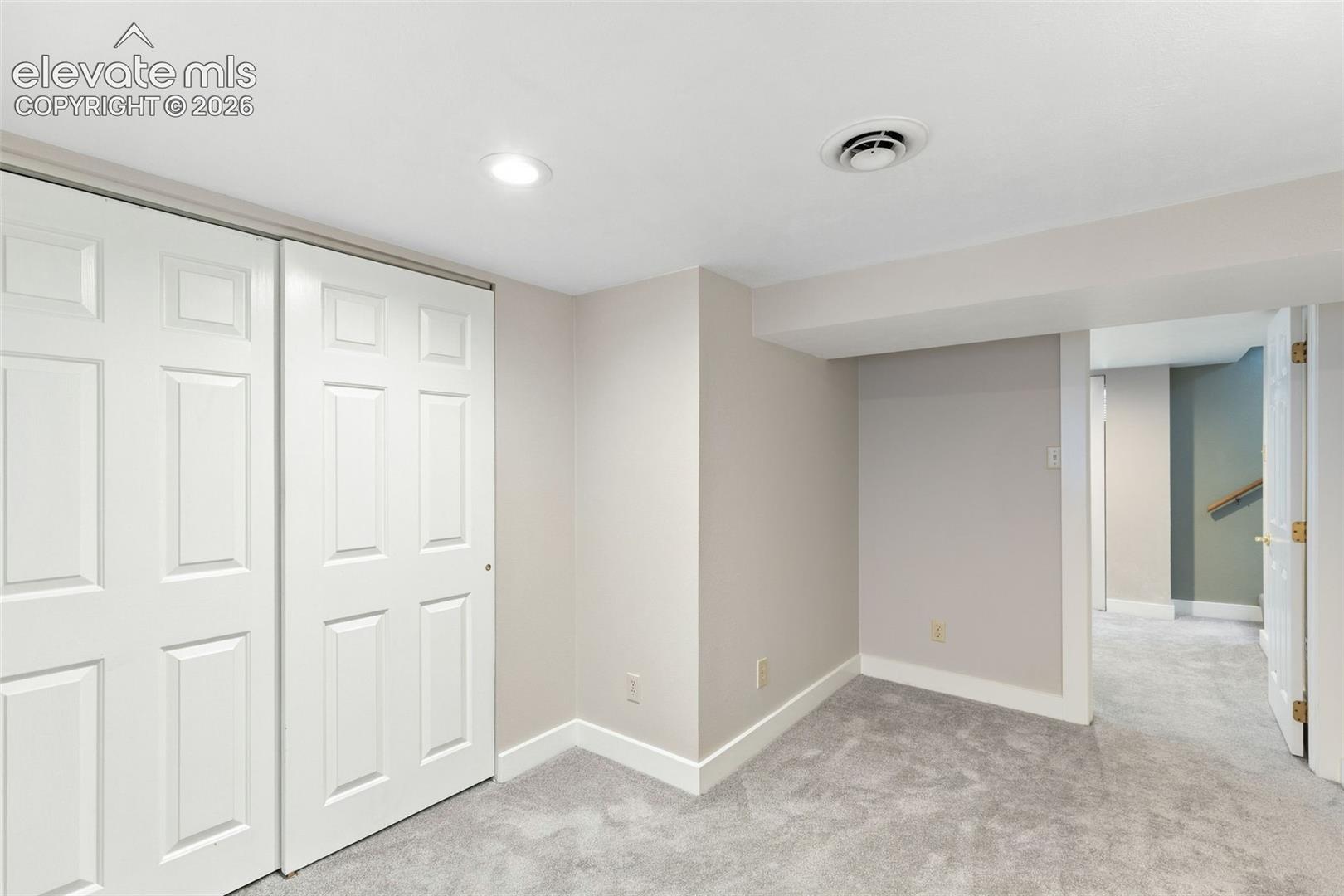 Listing photo 39 for 514 Custer Avenue