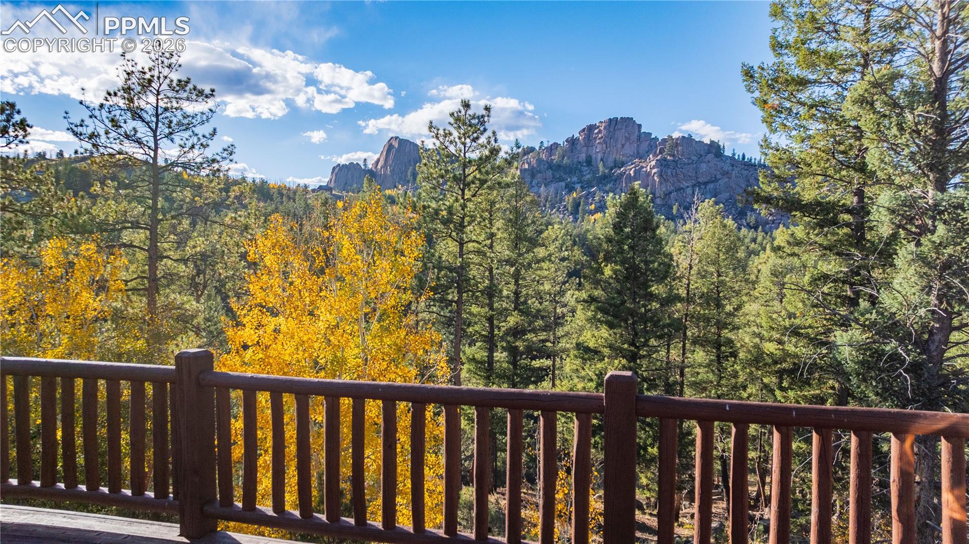 Listing photo 16 for 71 Durelli Drive