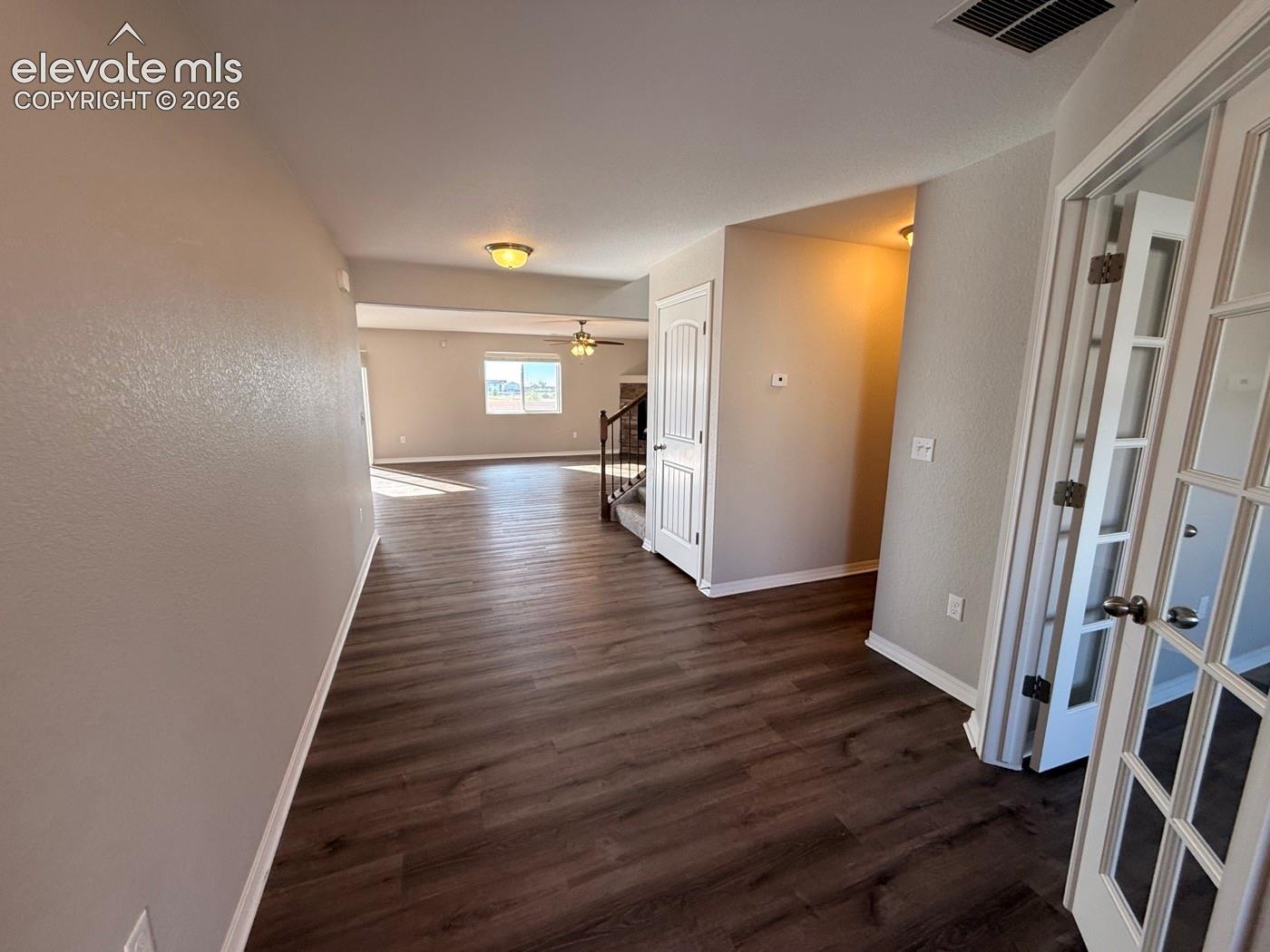 Listing photo 3 for 7227 Trione Lane