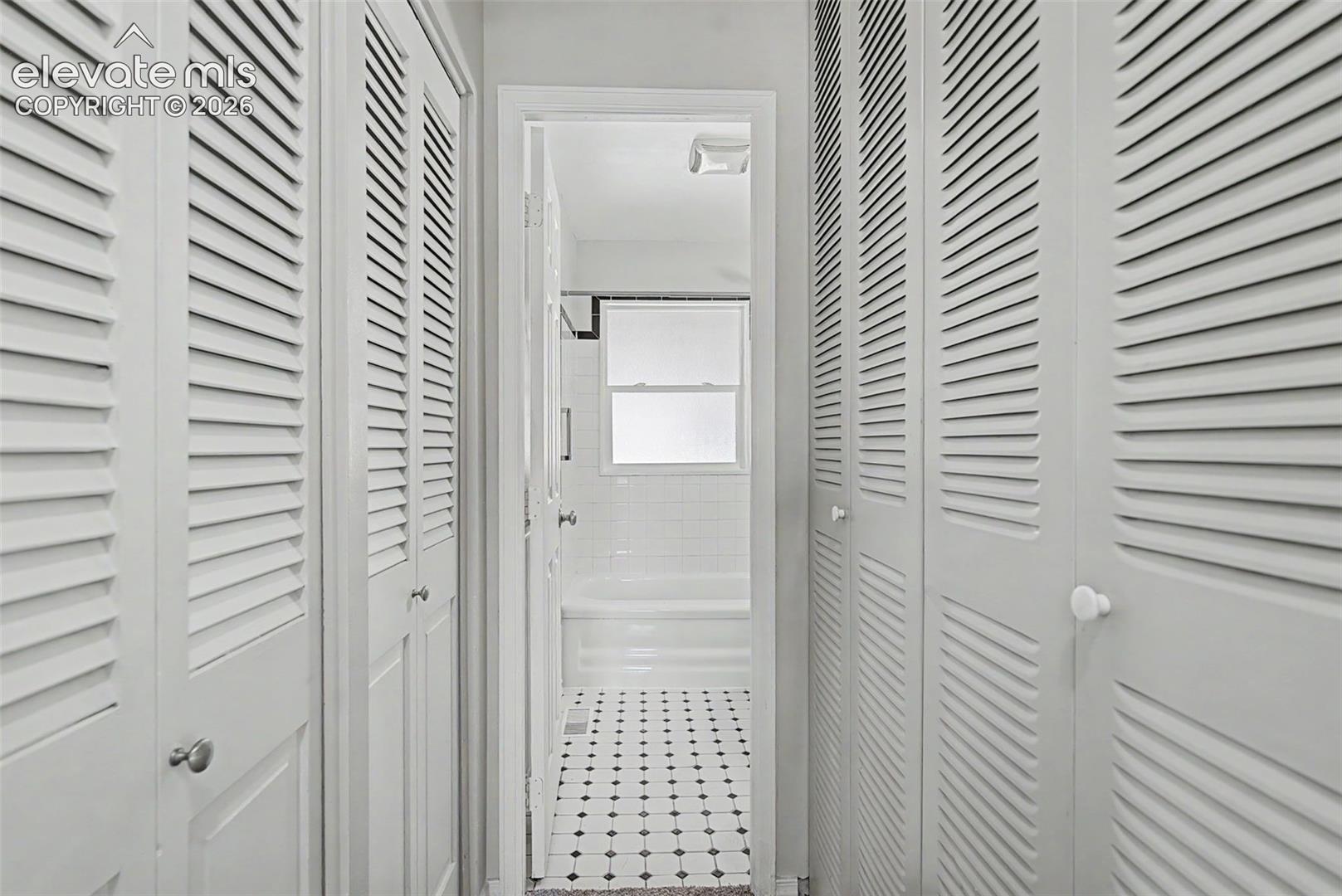 Listing photo 32 for 2 Arlen Street
