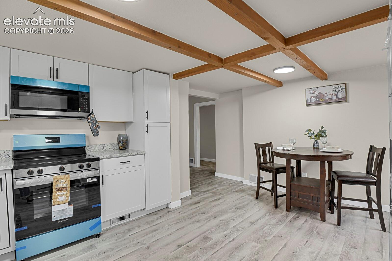 Listing photo 21 for 2614 Gunnison Street